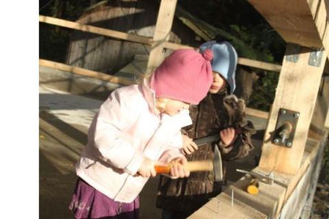 Jugend%20mit%20Hammer%20IMG_1804%20kleiner.jpg